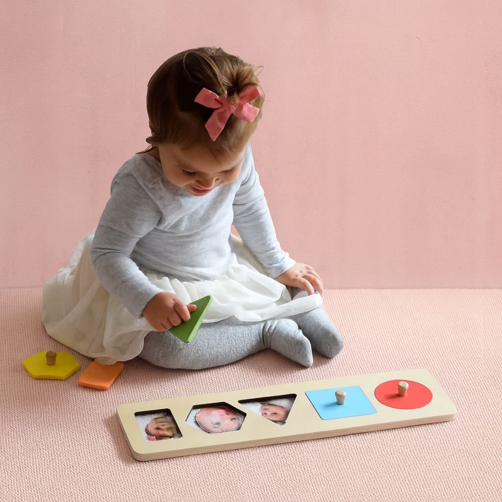 Lulu & Ollie - Family Photos Shape Puzzle